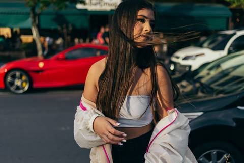 ensaio em gramado de 15 anos daniela radavelli fotografia fotografa de gramado fotografa de 15 anos ensaio de debutante  ensaio com ferrari '