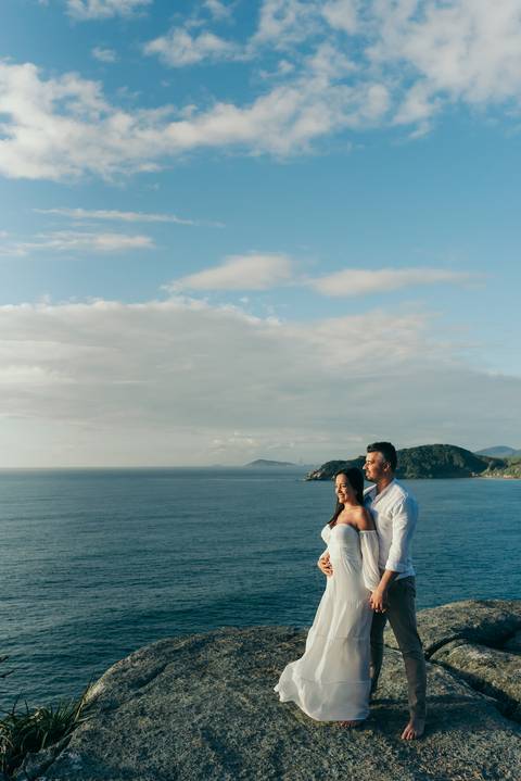 ensaio na praia do rosa daniela radavelli ensaio pré wedding no rosa norte ensaio pré casamento ensaio no amanhecer do sol look de ensaio na praia '