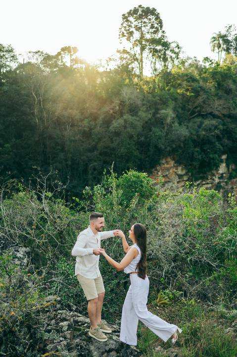 ensaio pré casamento nova prata caldas de prata daniela radavelli fotografia ensaio de casal em nova prata parque de agua termal'