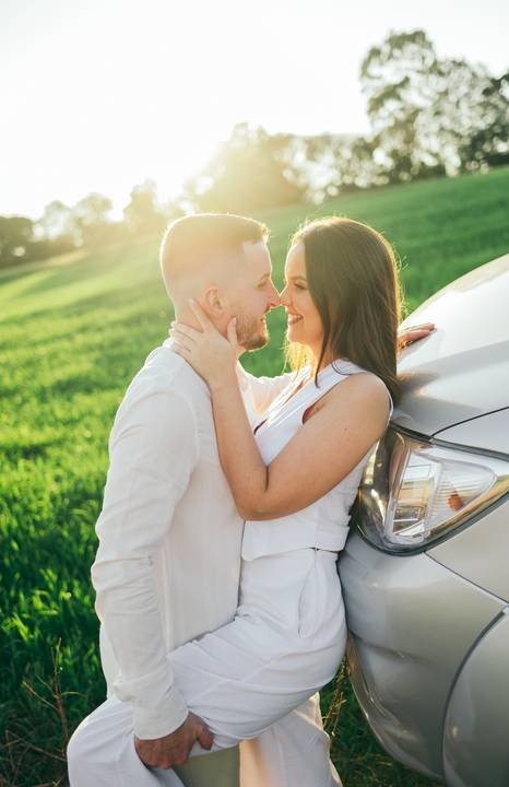 ensaio pré casamento nova prata caldas de prata daniela radavelli fotografia ensaio de casal em nova prata parque de agua termal toyota hilux brasil'