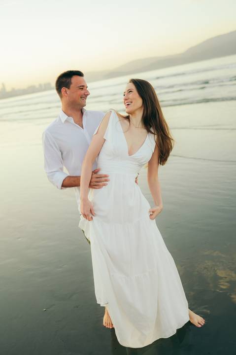 ensaio de casal em Santo SP pré wedding em São Paulo daniela radavelli fotografia fotos na praia em Santos '
