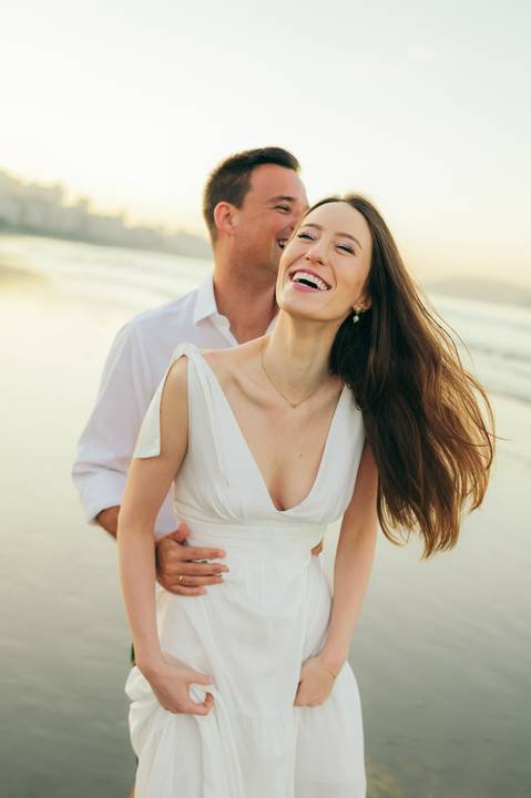 ensaio de casal em Santo SP pré wedding em São Paulo daniela radavelli fotografia fotos na praia em Santos '