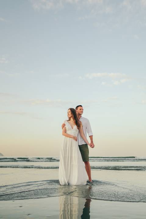 ensaio de casal em Santo SP pré wedding em São Paulo daniela radavelli fotografia fotos na praia em Santos '