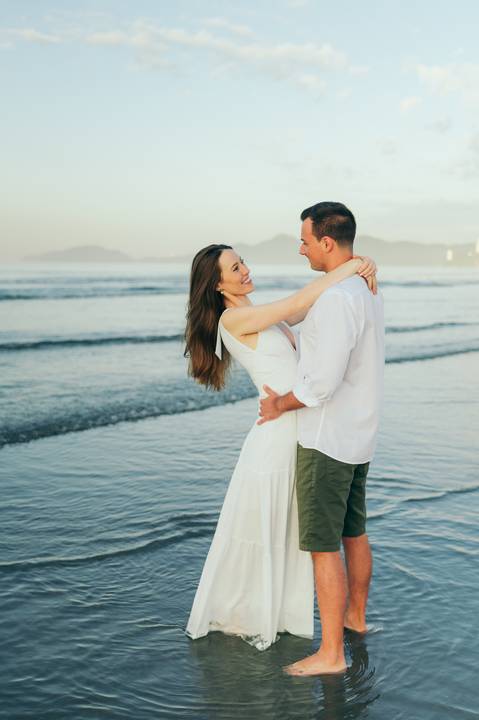 ensaio de casal em Santo SP pré wedding em São Paulo daniela radavelli fotografia fotos na praia em Santos '