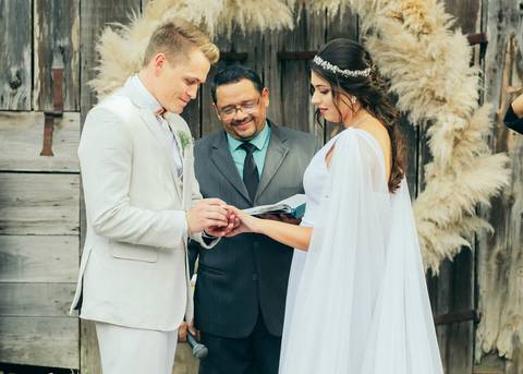 cerimonia externa casamento de dia nos caminhos de pedra daniela radavelli fotografia casamento ao ar livre'