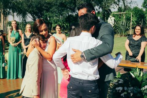casamento ao ar livre de dia cerimonia externa  no santorini garden em garibaldi daniela radavelli fotografia fotógrafa de casamentos'
