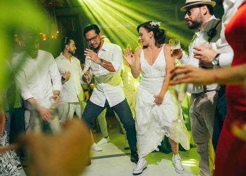 casamento ao ar livre de dia cerimonia externa  no santorini garden em garibaldi daniela radavelli fotografia fotógrafa de casamentos'