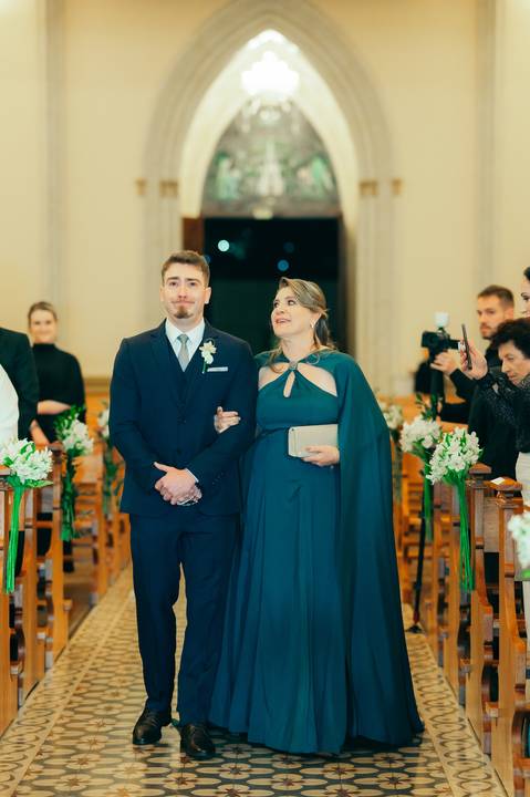  cerimonia na igreja a noite casamentos em garibaldi daniela radavelli fotografias de casamentos '