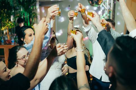  cerimonia na igreja a noite casamentos em garibaldi daniela radavelli fotografias de casamentos '