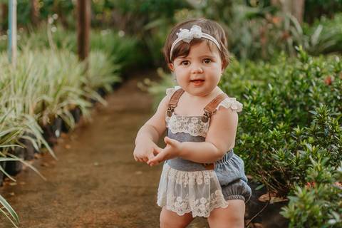 ensaio de acompanhamento de bebe; ensaio fotografico campo grande ; fotografo em campo grande; franciele duailibi photography; acompanhamento de bebe ; ensaio floricultura; campo grande ms ;  campo grande ; franciele duailibi; ensaio floricultura'