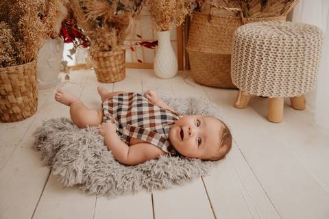ensaio de bebê 3 meses no estudio, ensaio fotografico acompanhamento de bebê em campo grande, mato grosso do sul, fotografa franciele duailibi fotografia'