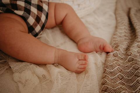 ensaio de bebê 3 meses no estudio, ensaio fotografico acompanhamento de bebê em campo grande, mato grosso do sul, fotografa franciele duailibi fotografia'