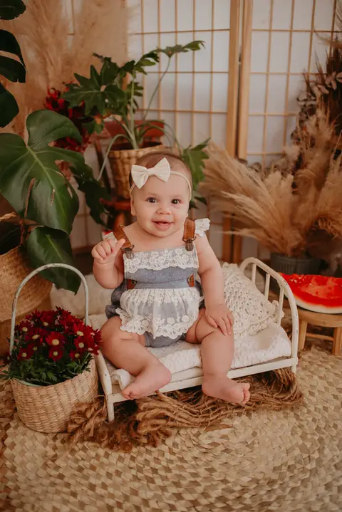 ensaio bebe menina 6 meses no estudio, estilo boho, ensaio melancia

fotos em familia no estudio

ensaio bebe na agua

agua com morango, bebe na bacia

agua banquinha'