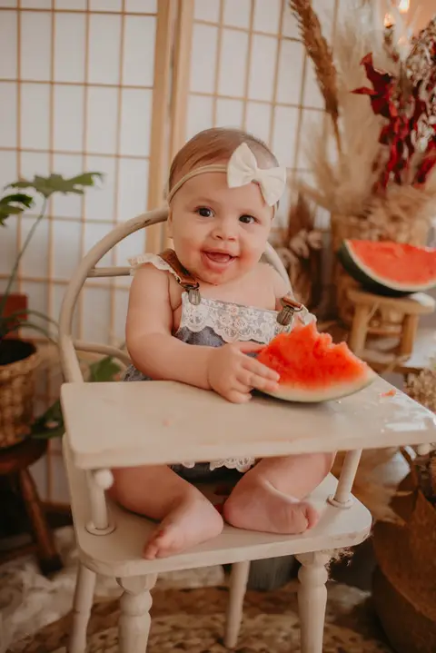ensaio bebe menina 6 meses no estudio, estilo boho, ensaio melancia

fotos em familia no estudio

ensaio bebe na agua

agua com morango, bebe na bacia

agua banquinha'