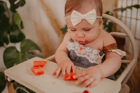 ensaio bebe menina 6 meses no estudio, estilo boho, ensaio melancia

fotos em familia no estudio

ensaio bebe na agua

agua com morango, bebe na bacia

agua banquinha'