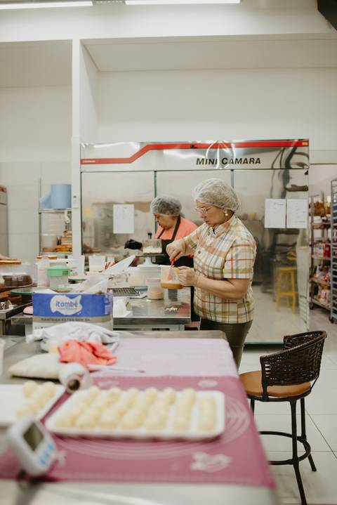 ensaio de marca; ensaio branding

brand session; ensaio de marca pessoa; fotografa em campo grande; fotos profissionais; fotos profissionais em campo grande; ensaio confeiteira; ensaio de marca confeiteira; confeitaria; new brand; branding'