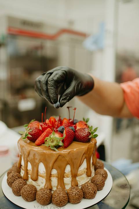 ensaio de marca; ensaio branding

brand session; ensaio de marca pessoa; fotografa em campo grande; fotos profissionais; fotos profissionais em campo grande; ensaio confeiteira; ensaio de marca confeiteira; confeitaria; new brand; branding'