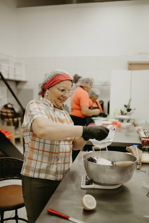 ensaio de marca; ensaio branding

brand session; ensaio de marca pessoa; fotografa em campo grande; fotos profissionais; fotos profissionais em campo grande; ensaio confeiteira; ensaio de marca confeiteira; confeitaria; new brand; branding'