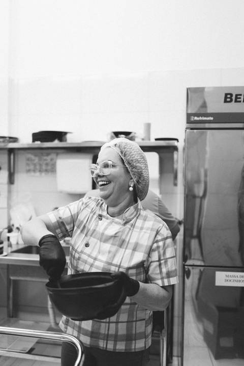 ensaio de marca; ensaio branding

brand session; ensaio de marca pessoa; fotografa em campo grande; fotos profissionais; fotos profissionais em campo grande; ensaio confeiteira; ensaio de marca confeiteira; confeitaria; new brand; branding'