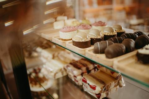 ensaio de marca; ensaio branding

brand session; ensaio de marca pessoa; fotografa em campo grande; fotos profissionais; fotos profissionais em campo grande; ensaio confeiteira; ensaio de marca confeiteira; confeitaria; new brand; branding'