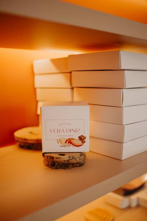 ensaio de marca; ensaio branding

brand session; ensaio de marca pessoa; fotografa em campo grande; fotos profissionais; fotos profissionais em campo grande; ensaio confeiteira; ensaio de marca confeiteira; confeitaria; new brand; branding'