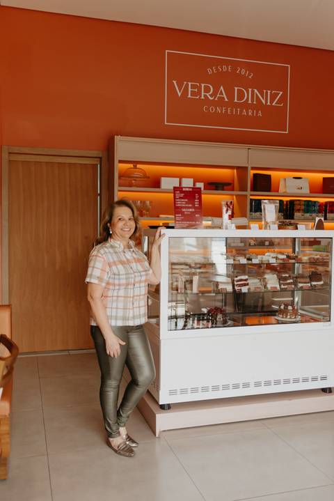 ensaio de marca; ensaio branding

brand session; ensaio de marca pessoa; fotografa em campo grande; fotos profissionais; fotos profissionais em campo grande; ensaio confeiteira; ensaio de marca confeiteira; confeitaria; new brand; branding'