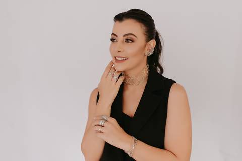 ensaio de marca; ensaio branding



brand session; ensaio de marca pessoa; fotografa em campo grande; ensaio empreendedora; ensaio de marca ; fotos profissionais; fotos profissionais em campo grande; ensaio de joias; semi joias; '