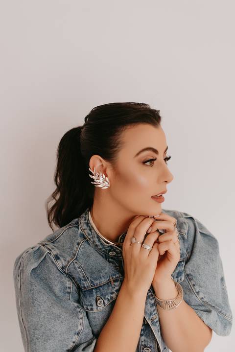 ensaio de marca; ensaio branding



brand session; ensaio de marca pessoa; fotografa em campo grande; ensaio empreendedora; ensaio de marca ; fotos profissionais; fotos profissionais em campo grande; ensaio de joias; semi joias; '