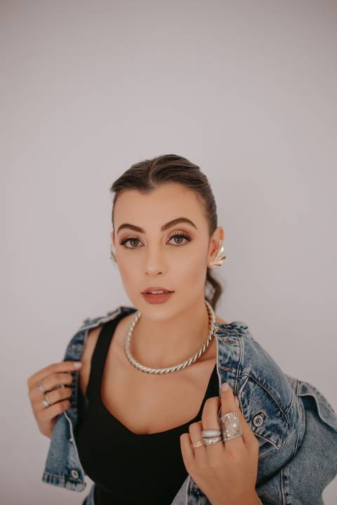 ensaio de marca; ensaio branding



brand session; ensaio de marca pessoa; fotografa em campo grande; ensaio empreendedora; ensaio de marca ; fotos profissionais; fotos profissionais em campo grande; ensaio de joias; semi joias; '