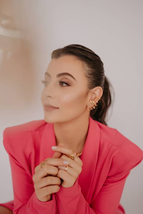 ensaio de marca; ensaio branding



brand session; ensaio de marca pessoa; fotografa em campo grande; ensaio empreendedora; ensaio de marca ; fotos profissionais; fotos profissionais em campo grande; ensaio de joias; semi joias; '