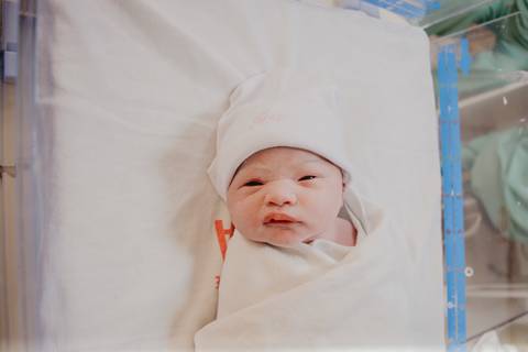 fotografia documental de parto , fotos de cesaria, parto em campo grande, nascimento de bebe, hospital SATA CASA'