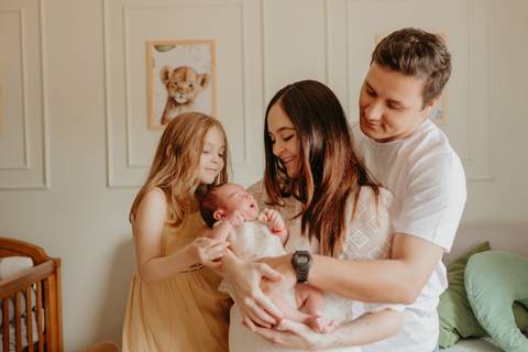 sessao newborn; newborn; campo grande; fotos fran duailibi; mae de menina; mae de menino; pai de menina; pai de menino newborn; ensaio newborn; fotos de recem nascido campo grande; fotografo em campo grande; fotos de bebe; bebe com mamae; bebe com familia'