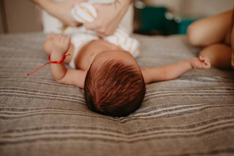 sessao newborn; newborn; campo grande; fotos fran duailibi; mae de menina; mae de menino; pai de menina; pai de menino newborn; ensaio newborn; fotos de recem nascido campo grande; fotografo em campo grande; fotos de bebe; bebe com mamae; bebe com familia'