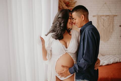 ensaio de gestante; fotos de gravida estudio ; estudio de fotos em campo grande; fotos fran duailibi; fotografa campo grande; fotografo de gestante; ensaio gravida; ensaio criativo gestante; fotos de gravida;'