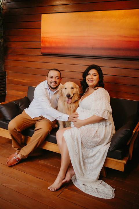 ensaio de gestante; fotos de gravida estudio ; estudio de fotos em campo grande; fotos fran duailibi; fotografa campo grande; fotografo de gestante; ensaio gravida; ensaio criativo gestante; fotos de gravida, gestante com pet, cachorro golden'
