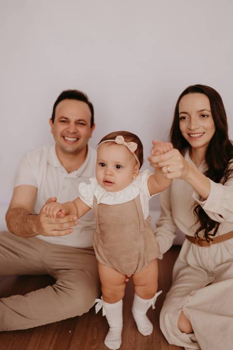 ensaio bebe menina 9 meses no estudio, estilo boho, ensaio pinterest



fotos em familia no estudio



'
