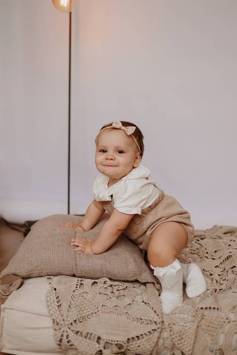 ensaio bebe menina 9 meses no estudio, estilo boho, ensaio pinterest



fotos em familia no estudio



'