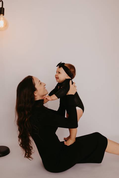 ensaio bebe menina 9 meses no estudio, estilo boho, ensaio pinterest



fotos em familia no estudio



'