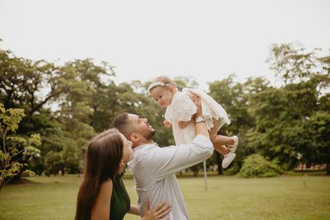 franciele duailibi fotografia;

fotografia de família ; fotos de família ; ensaio de bebe ; ensaio smash the cake; ensaio smash the cake em campo grande; ensaio de bebe; fotografa em campo grande; ensaio externo 1 ano; campo grande; fotografo de criança'