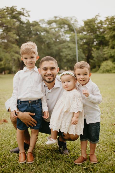 franciele duailibi fotografia;

fotografia de família ; fotos de família ; ensaio de bebe ; ensaio smash the cake; ensaio smash the cake em campo grande; ensaio de bebe; fotografa em campo grande; ensaio externo 1 ano; campo grande; fotografo de criança'