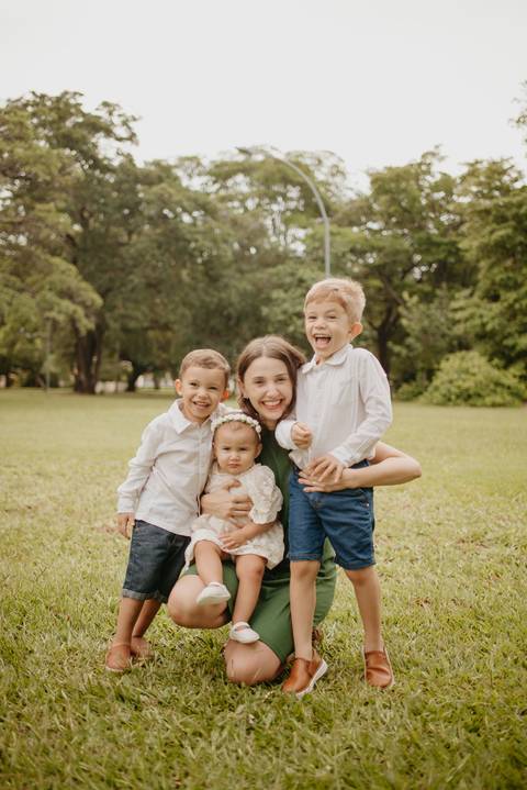 franciele duailibi fotografia;

fotografia de família ; fotos de família ; ensaio de bebe ; ensaio smash the cake; ensaio smash the cake em campo grande; ensaio de bebe; fotografa em campo grande; ensaio externo 1 ano; campo grande; fotografo de criança'