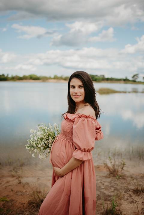 ensaio de gestante; fotos de gravida ; estudio de fotos em campo grande; fotos fran duailibi; fotografa campo grande; fotografo de gestante; ensaio gravida; ensaio criativo gestante; fotos de gravida, foto de gestante lago, ensaio gestante camponesa'