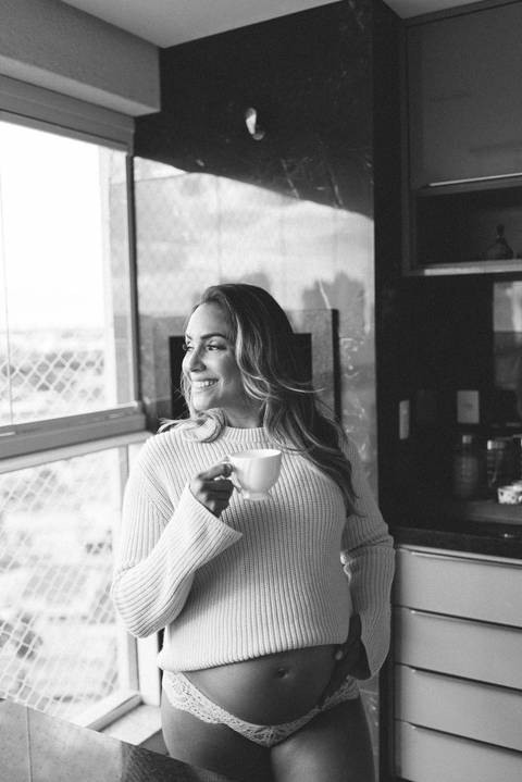 ensaio de gestante; fotos de gravida ; estudio de fotos em campo grande; fotos fran duailibi; fotografa campo grande; fotografo de gestante; ensaio gravida; ensaio criativo gestante; fotos de gravida, foto de gestante lago, ensaio gestante em casa, lifest'