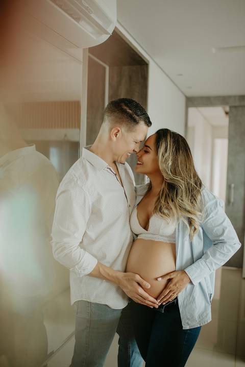 ensaio de gestante; fotos de gravida ; estudio de fotos em campo grande; fotos fran duailibi; fotografa campo grande; fotografo de gestante; ensaio gravida; ensaio criativo gestante; fotos de gravida, foto de gestante lago, ensaio gestante em casa, lifest'