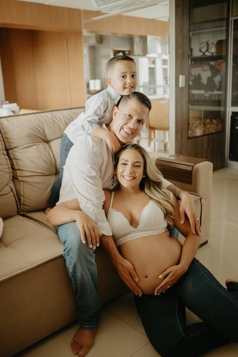 ensaio de gestante; fotos de gravida ; estudio de fotos em campo grande; fotos fran duailibi; fotografa campo grande; fotografo de gestante; ensaio gravida; ensaio criativo gestante; fotos de gravida, foto de gestante lago, ensaio gestante em casa, lifest'