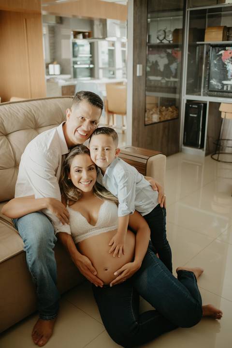 ensaio de gestante; fotos de gravida ; estudio de fotos em campo grande; fotos fran duailibi; fotografa campo grande; fotografo de gestante; ensaio gravida; ensaio criativo gestante; fotos de gravida, foto de gestante lago, ensaio gestante em casa, lifest'