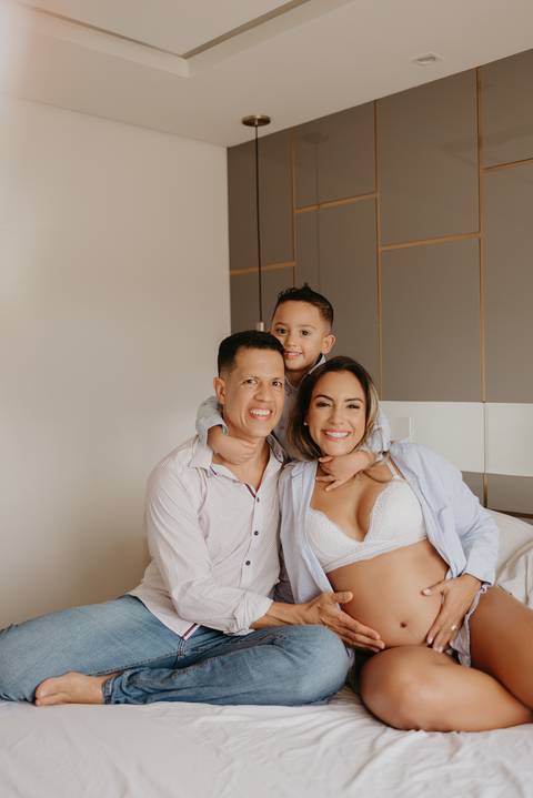 ensaio de gestante; fotos de gravida ; estudio de fotos em campo grande; fotos fran duailibi; fotografa campo grande; fotografo de gestante; ensaio gravida; ensaio criativo gestante; fotos de gravida, foto de gestante lago, ensaio gestante em casa, lifest'