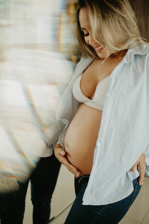 ensaio de gestante; fotos de gravida ; estudio de fotos em campo grande; fotos fran duailibi; fotografa campo grande; fotografo de gestante; ensaio gravida; ensaio criativo gestante; fotos de gravida, foto de gestante lago, ensaio gestante em casa, lifest'