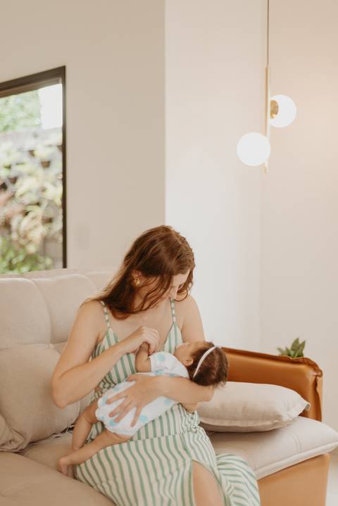 ensaio bebe; ensaio lifestyle, ensaio bebe em casa; quantinho de bebe; mae de menina; fotografa em campo grande; franciele duailibi fotografia; ensaio de criança'