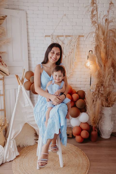 franciele duailibi fotografia; fotografia de família ; fotos de família ; ensaio de bebe ; ensaio smash the cake; ensaio smash the cake em campo grande; ensaio de bebe; fotografa em campo grande; ensaio 1 ano estudio; campo grande; fotografo de criança'